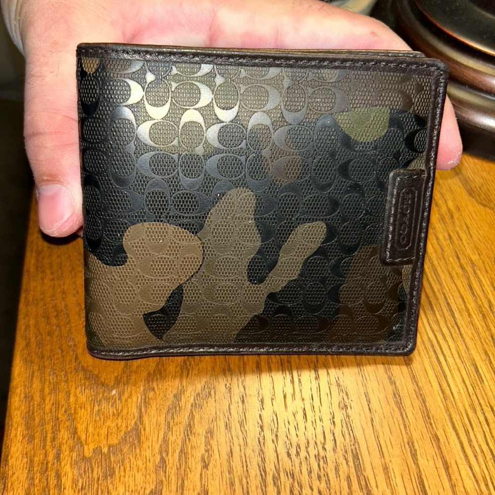 Men’s camo coach wallet